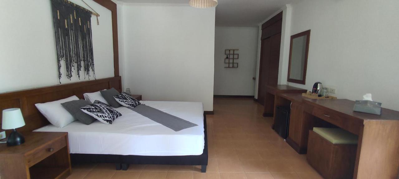 צ'לוקלום Red Pearl Beach Resort מראה חיצוני תמונה